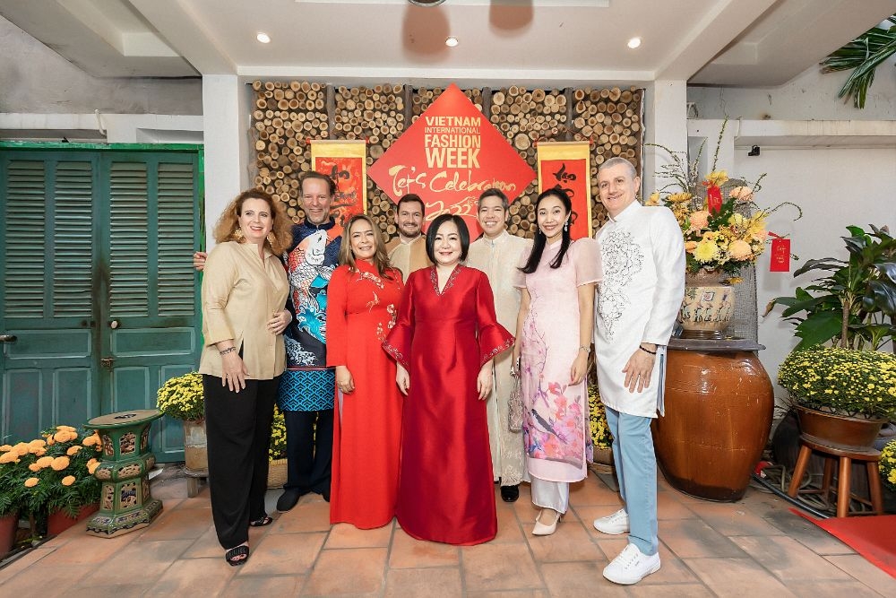 国际友人如何体验越南南部传统春节