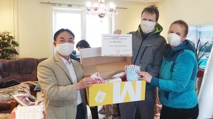 首位越裔捷克人荣获捷克国家功勋勋章