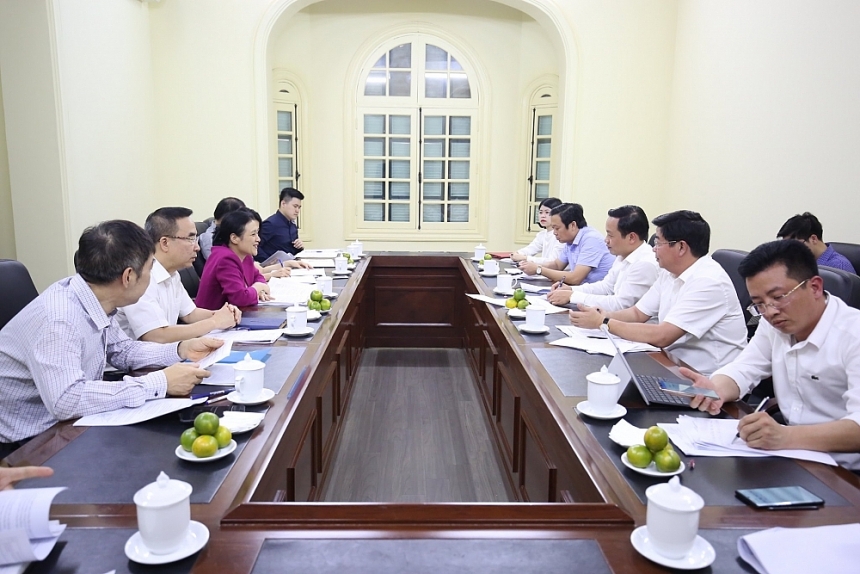 莱州省希望在联系并引入外国非政府组织方面能够得到越南友好组织联合会的帮助