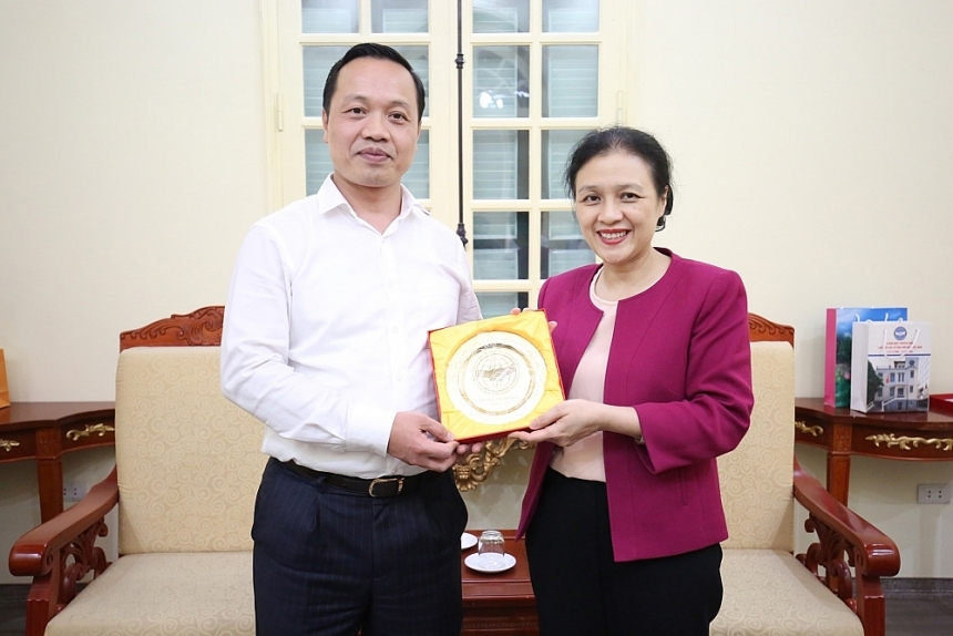 莱州省希望在联系并引入外国非政府组织方面能够得到越南友好组织联合会的帮助