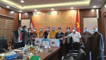 越南佛教协会向印度人民捐赠医疗防疫物资