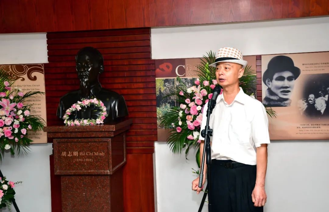 “忆先辈峥嵘岁月 守初心砥砺前行” ——中越联合纪念胡志明诞辰131周年活动在柳州举行 “忆先辈峥嵘岁月 守初心砥砺前行” ——中越联合纪念胡志明诞辰131周年活动在柳州举行
