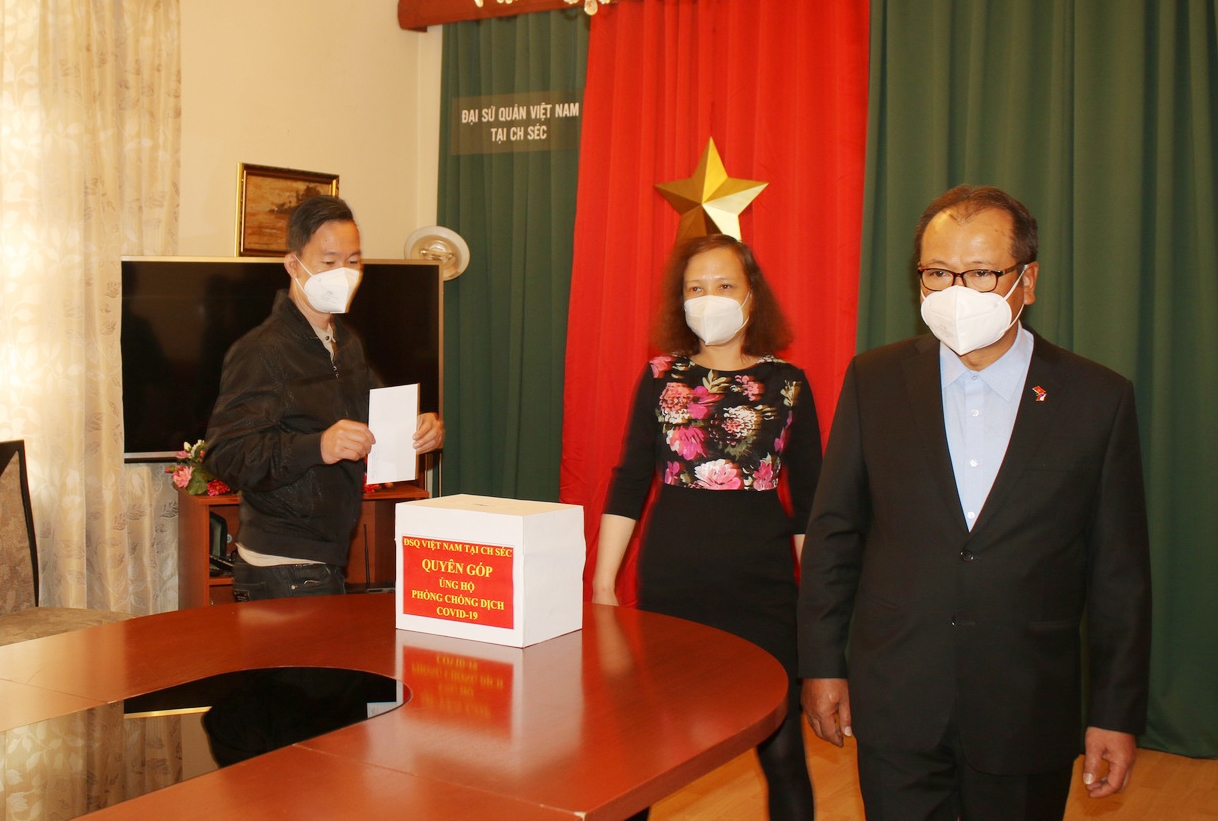 越南驻布拉格大使馆总部，大使馆全体工作人员已捐款援助国内新冠肺炎疫情防控工作 