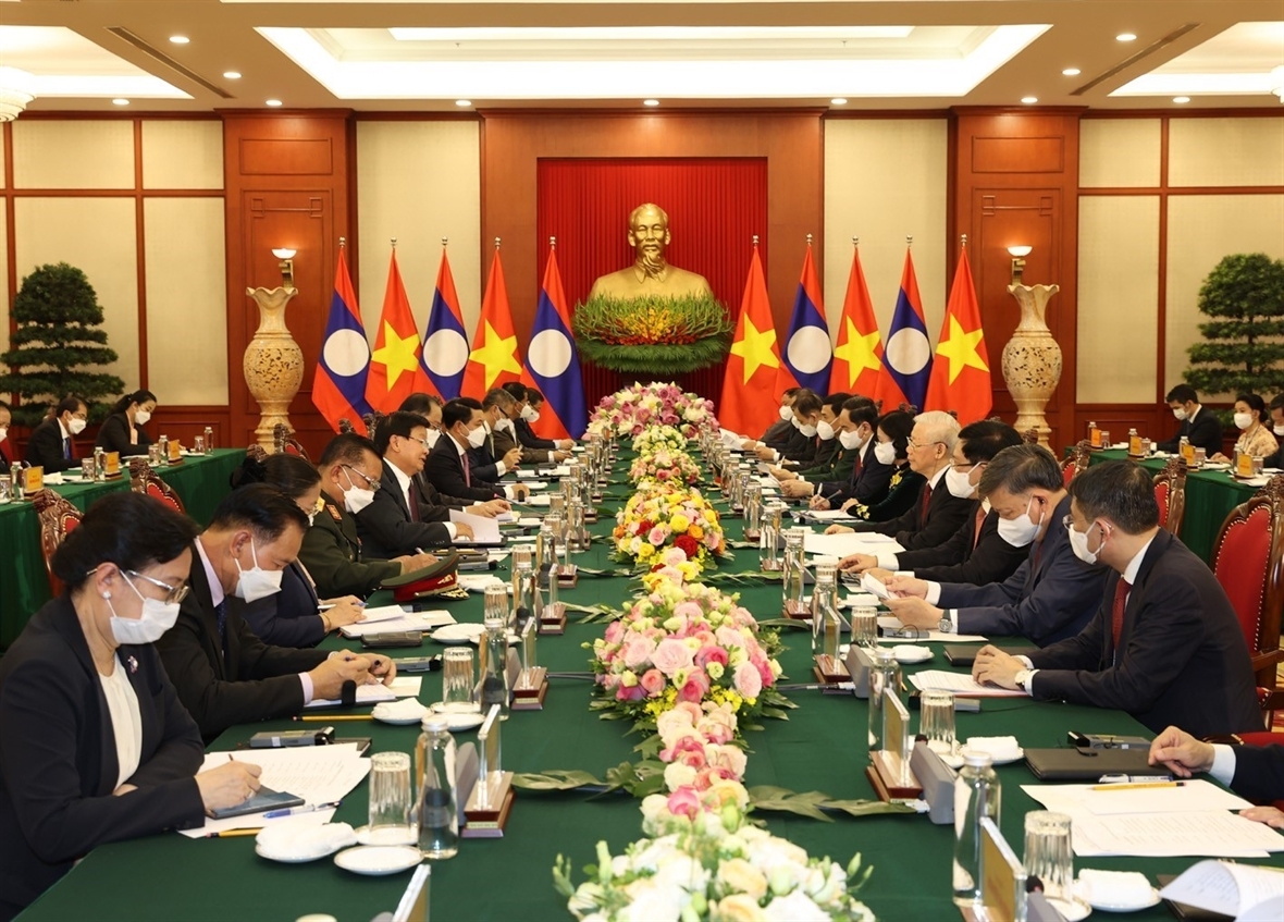 越南共产党总书记阮富仲和老挝国家主席通伦·西苏里于6月28日上午进行会谈