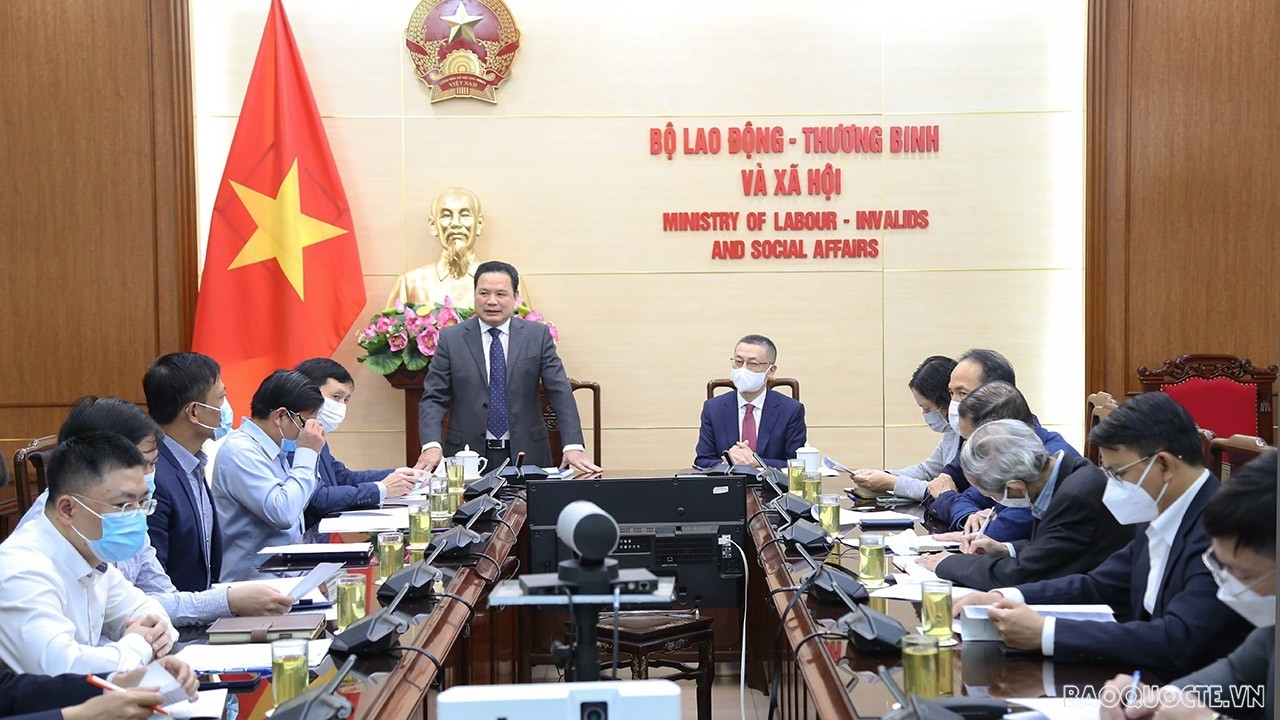 努力确保海外越南劳务人员的合法权益