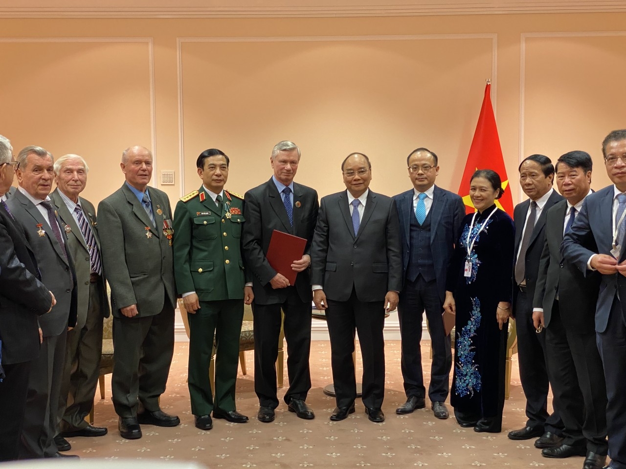 越南友好组织联合会在国家主席阮春福访问俄罗斯期间开展多项活动