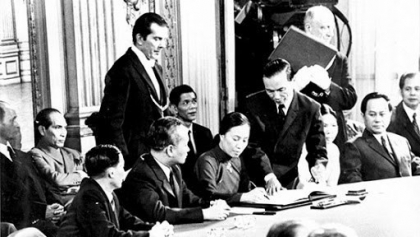 关于越南的巴黎会议：民间外交扮演先锋作用，最大限度地发挥优势
