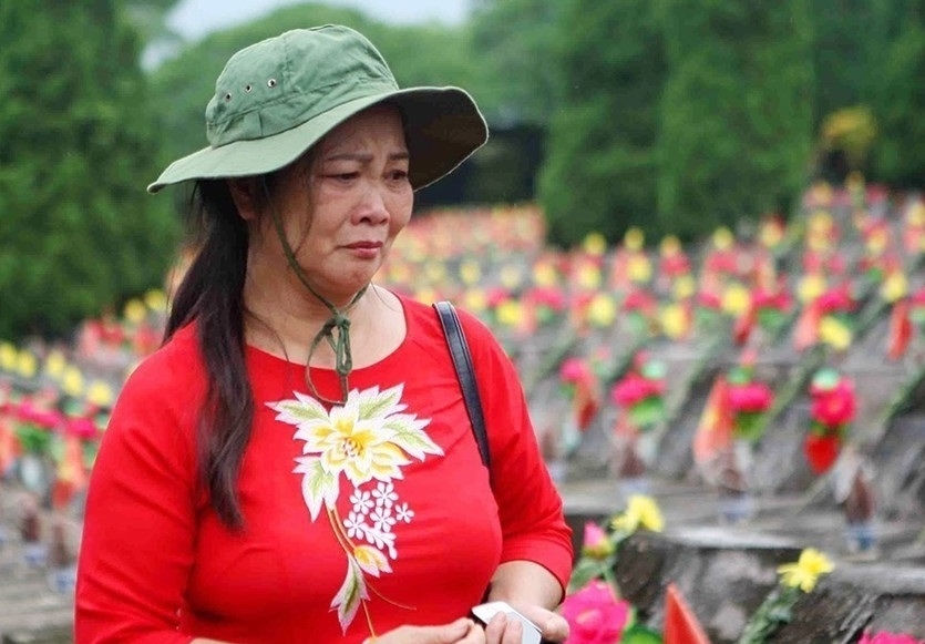 今天和未来几代越南人民不能忘记历史的经验教训，永远不能忘记那些为维护边境和平而流血的人，成就英雄民族之名。（图：青松/越通社）