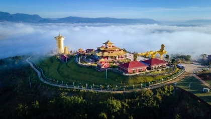 林同省：拥有世界最大转经筒的佛教文化空间正式落成