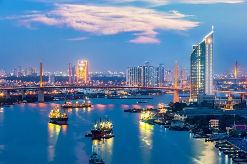 附图。