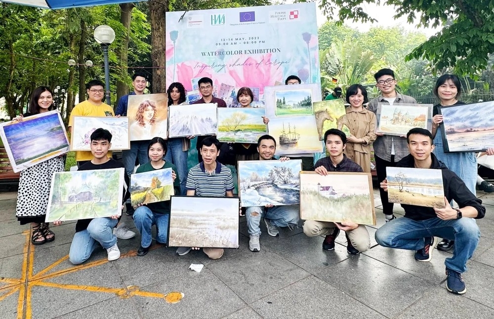 60名国际画家参加在文庙-国子监的水彩画展。