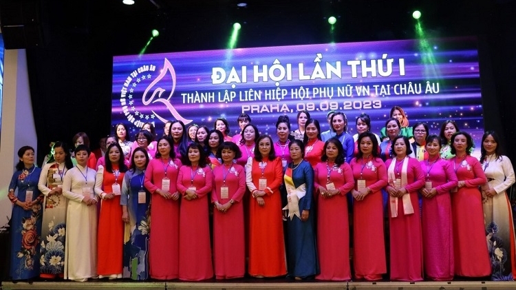海外越南妇女运动的火热