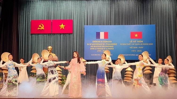 胡志明市积极开展多项加强与法国合作的活动