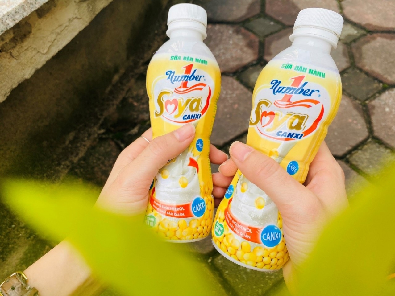 Number 1 Soya Canxi豆奶拥有备受高度评价的生产技术和原材料。