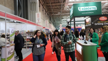 越南企业参加英国最大的食品和饮料博览会