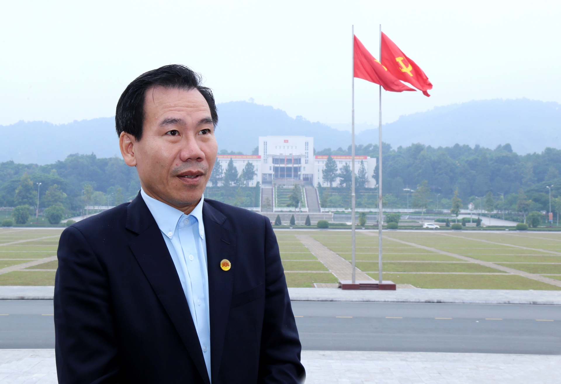 老街省委常委、宣教部部长、越中友好协会主席杨德辉同志。