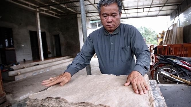 维护和平省芒族的传统楮纸制造业