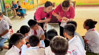 韩国医疗志愿者团为海阳省400人提供牙科检查和咨询