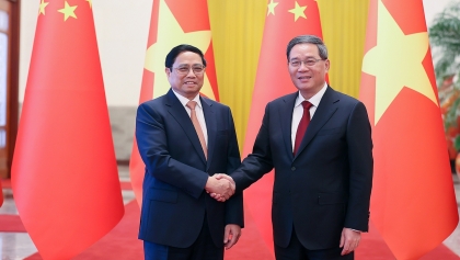 推进越中全面战略合作伙伴关系，提升越南的国际地位