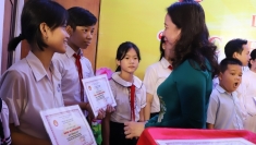 将助学运动与提高人力资源质量相结合