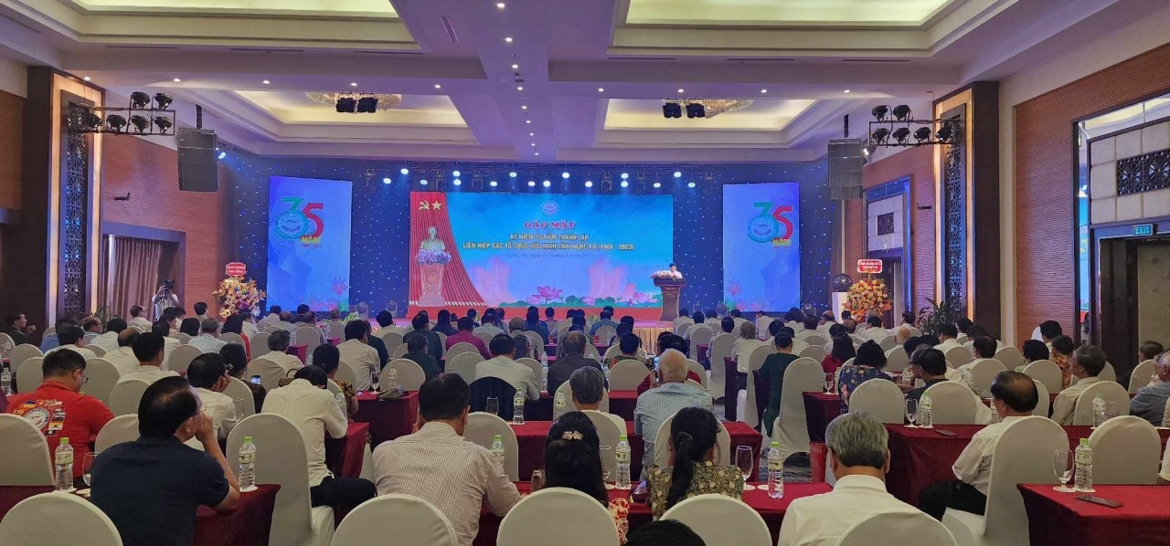义安省友好组织联合会隆重举行庆祝成立35周年的见面会（1988年-2023年）。