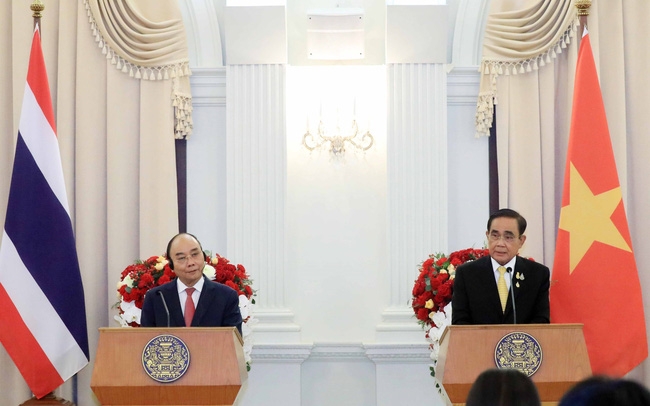 越南国家主席阮春福和泰国总理巴育。