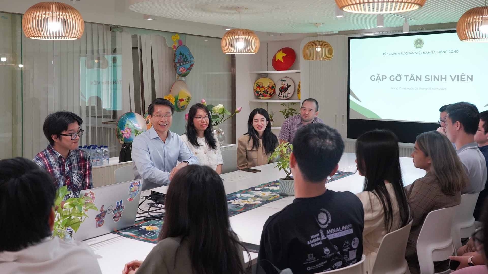 连接和建立中国香港的越南大学生社群