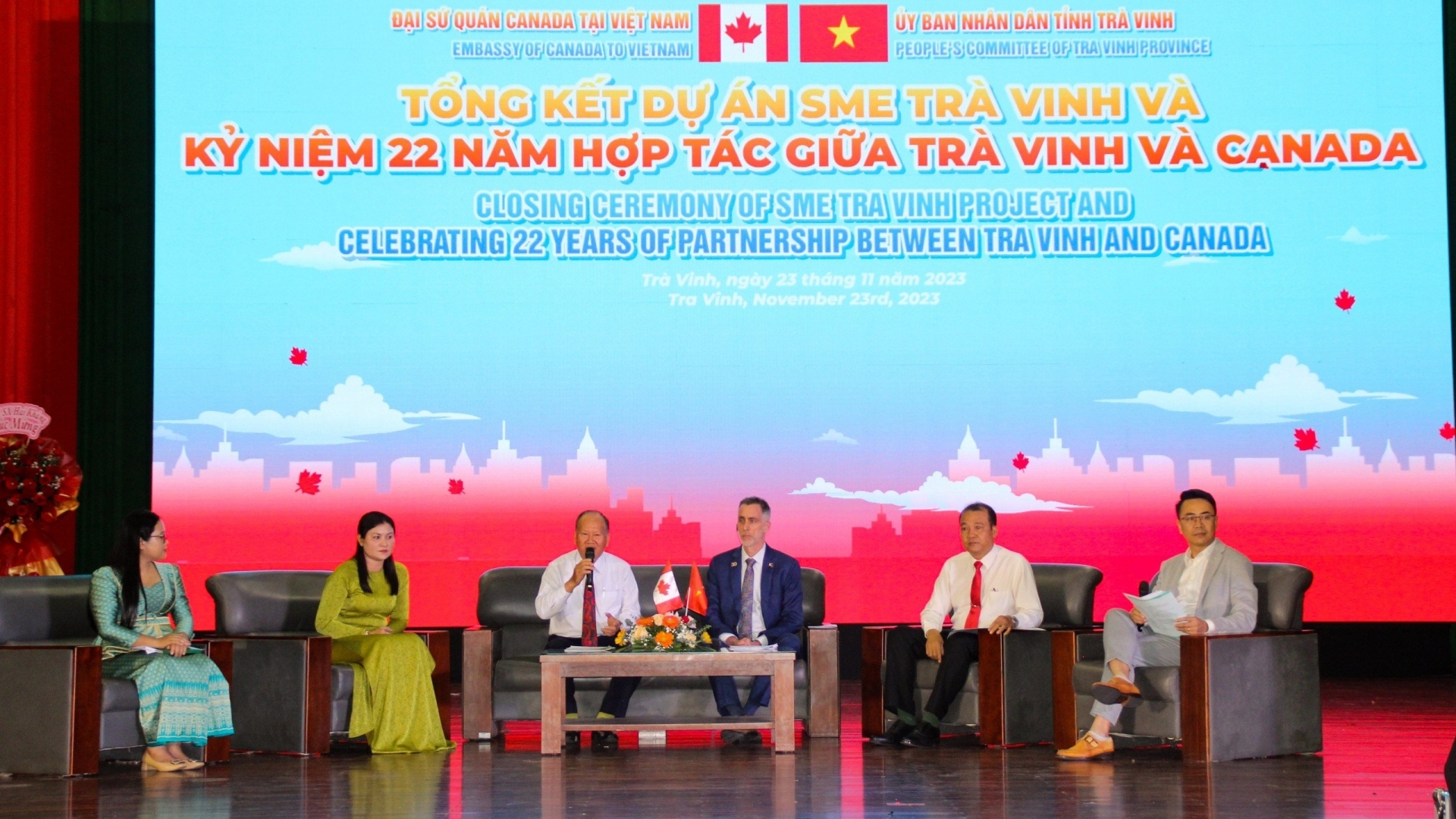 加拿大政府为茶荣省企业提供协助