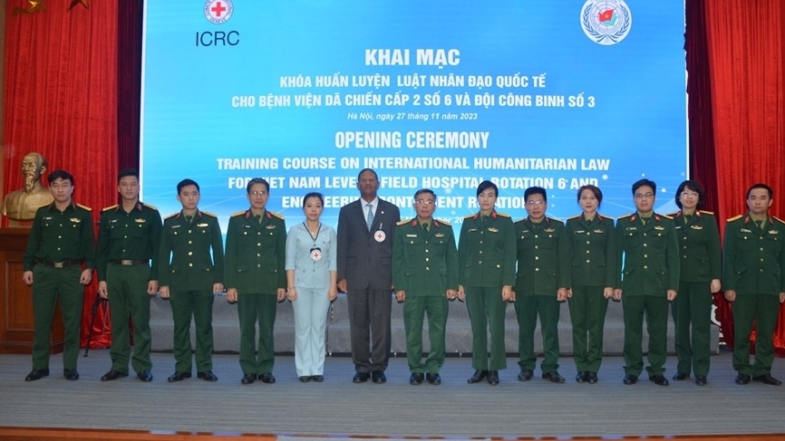 为参加联合国维和行动的越南力量举办国际人道法培训班