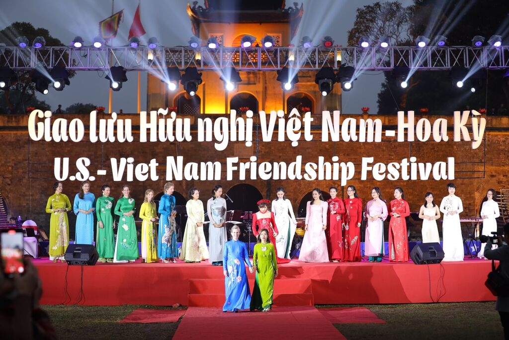越南与美国文化艺术交流展示活动。