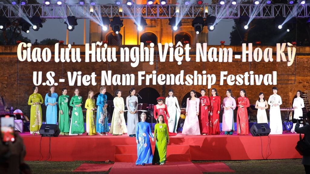 越南与美国文化艺术交流展示活动
