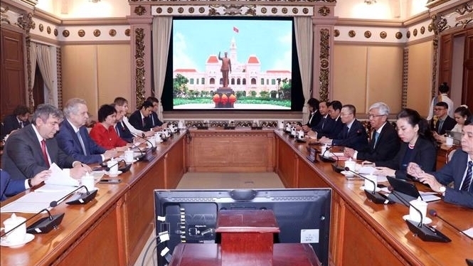 胡志明市愿进一步促进与俄罗斯圣彼得堡市的合作活动