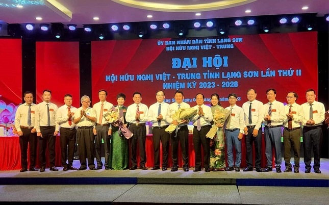 谅山省越中友好协会第二次代表大会近日召开，肯定协会的作用和地位。图：维战