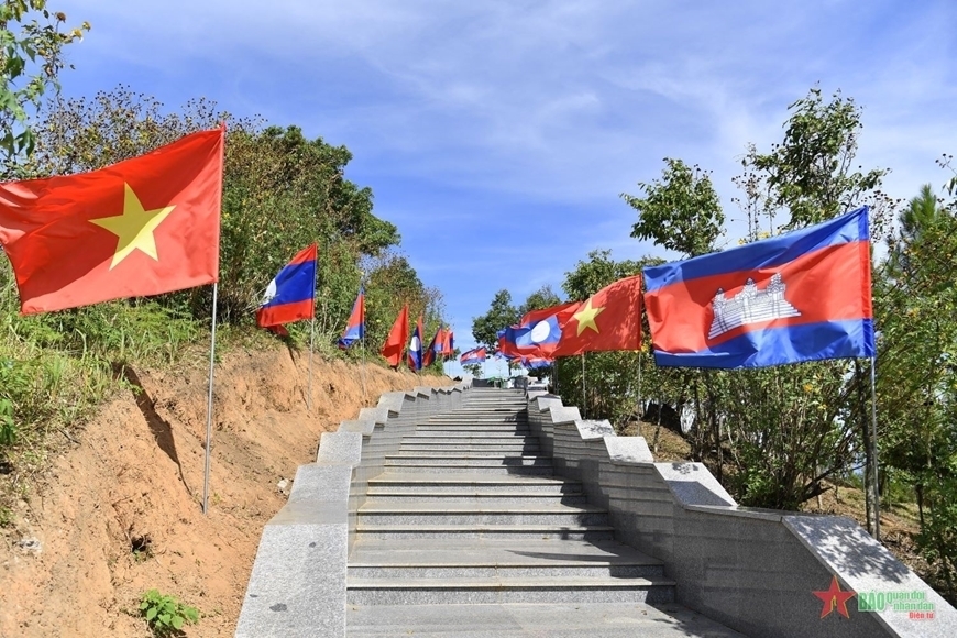 越南与中老柬三国的睦邻友好关系