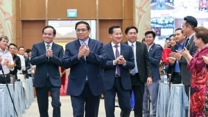政府常务委员会见越南商人代表