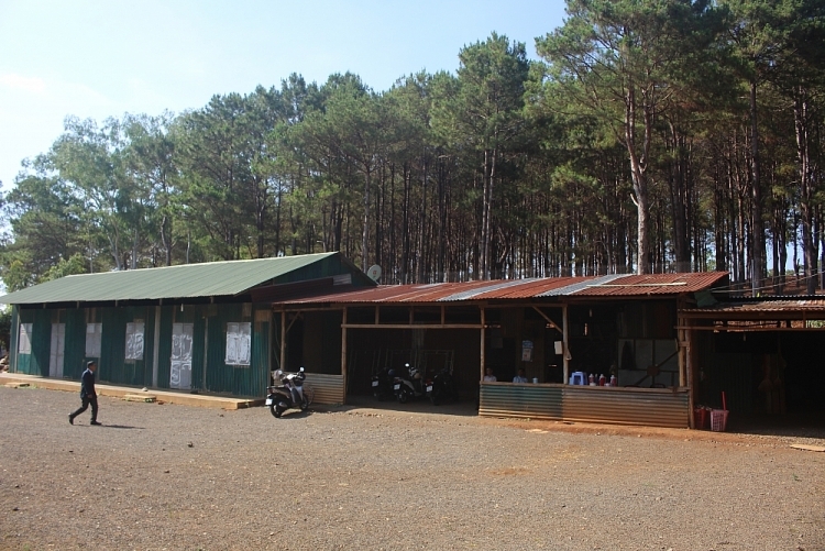 波纹铁房屋今后将成为新教教堂Plei Mơ Nú的教理教学屋。