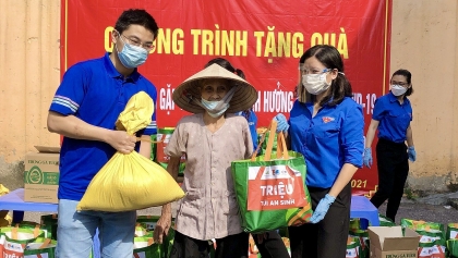 “百万民生礼包”活动帮助人民克服困难直到越南疫情结束为止