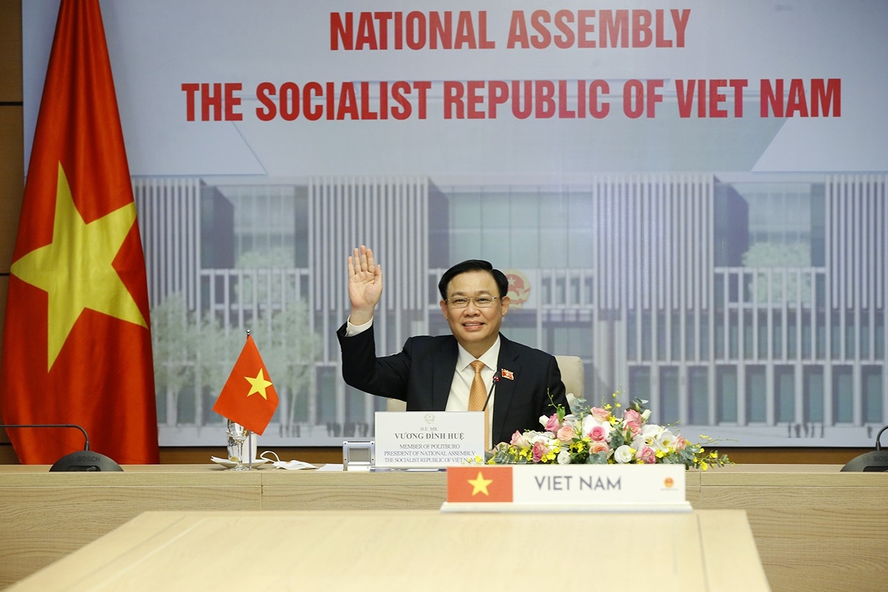 越南国会主席王廷惠致电祝贺安哥拉国庆