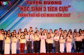 越南学生传统日纪念活动纷纷举行