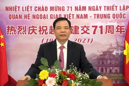 越南农业与农村发展部部长阮春强向中国人民致辞祝贺越中建交71周年