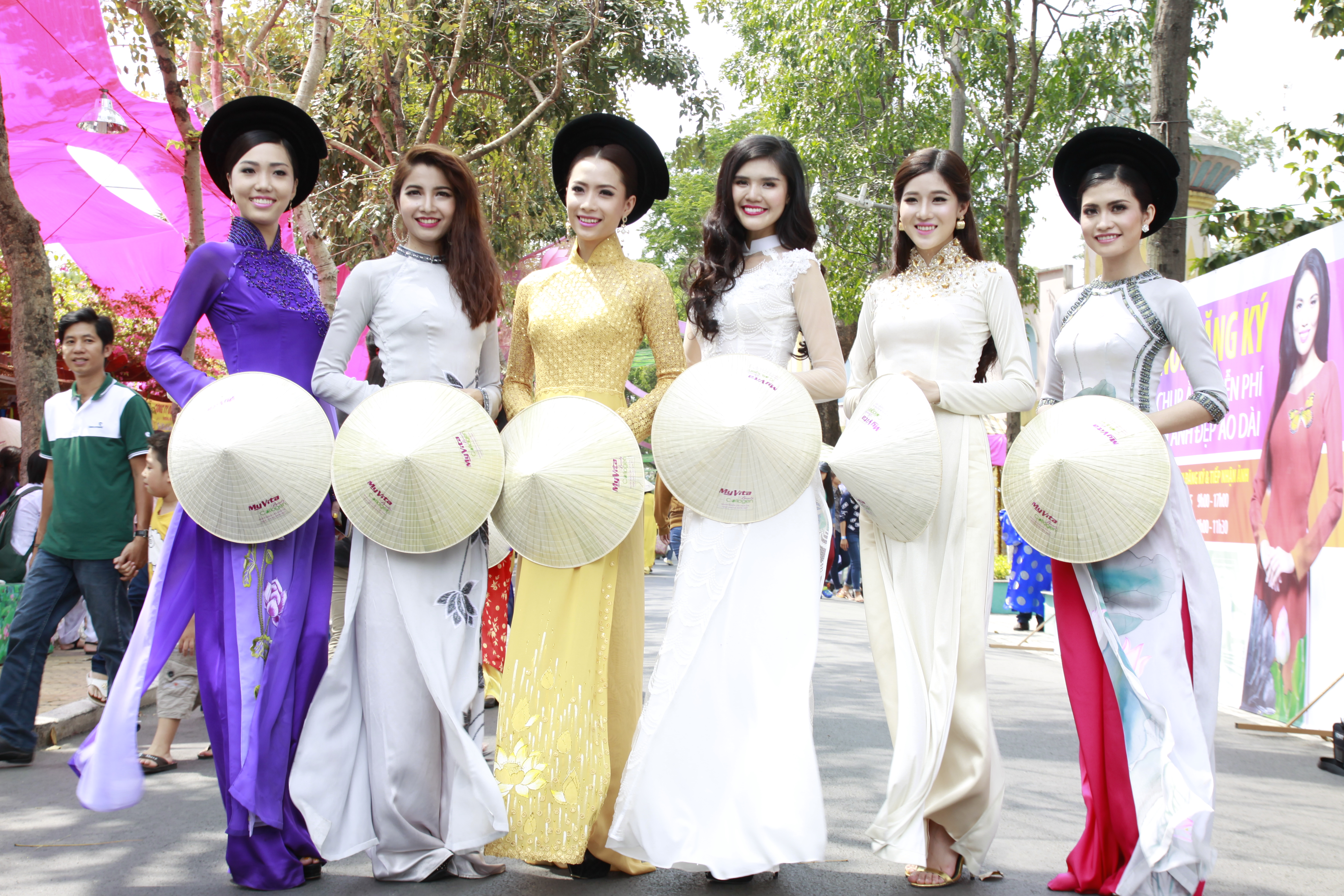 第四届胡志明市“奥黛”节期间将于三月中旬举行