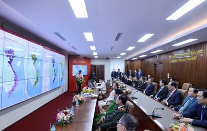 阮春福总理：须加速推动国家治理和居民管理数字化转型
