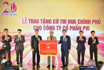 政府副总理王廷慧出席PVI股份公司成立20周年纪念典礼