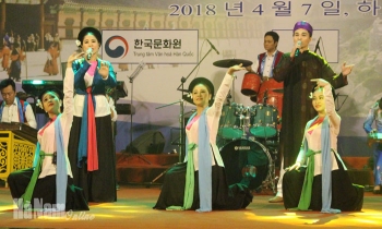 韩国文化日艺术晚会在河南省举行
