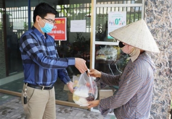 幸福超市——在疫情“寒冬”中送去温暖的爱心活动