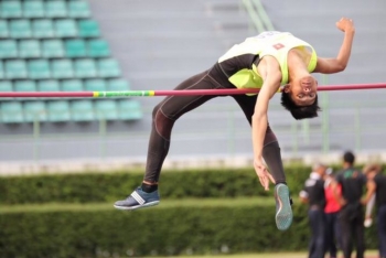 第二届亚洲青少年田径锦标赛：越南选手高武玉龙夺得金牌