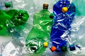 外国驻越南大使馆和国际组织签署《关于防止塑料污染》的行为规范