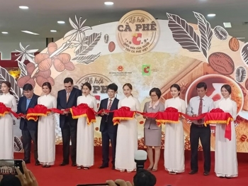 庆和省首个咖啡节吸引越南20个著名咖啡品牌参加