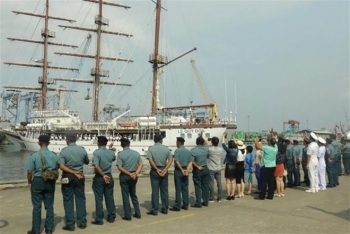 越南海军“黎贵惇” 286训练帆船圆满结束对印度尼西亚的访问