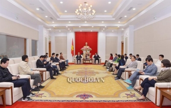 韩越议员友好小组代表团访问广宁省